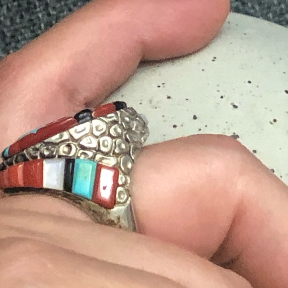 SOLD Vintage unique Navajo Turquoise Ring - Picture 7 of 10